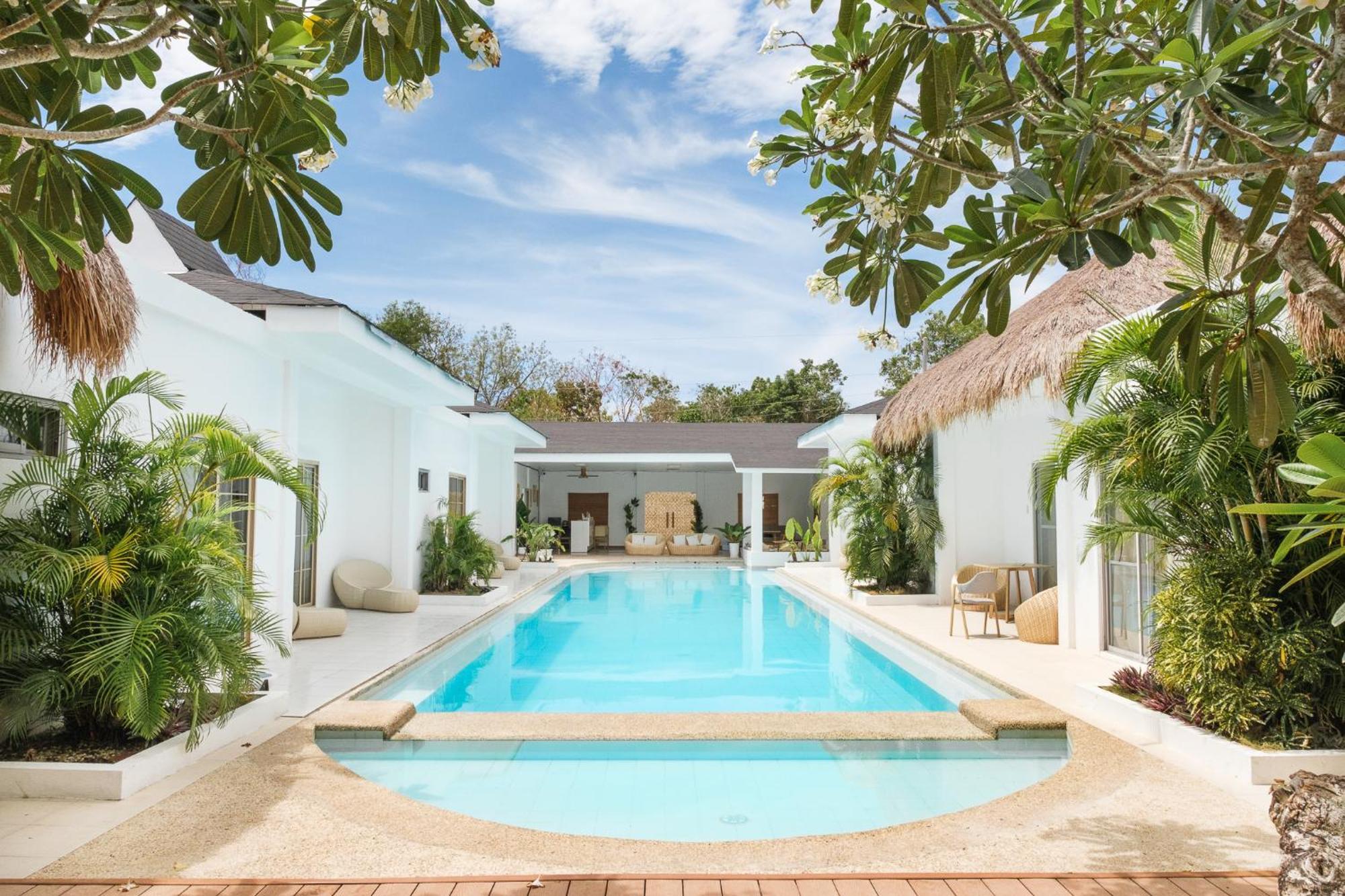Seapearl Of Alona Hotel Panglao City Exterior foto